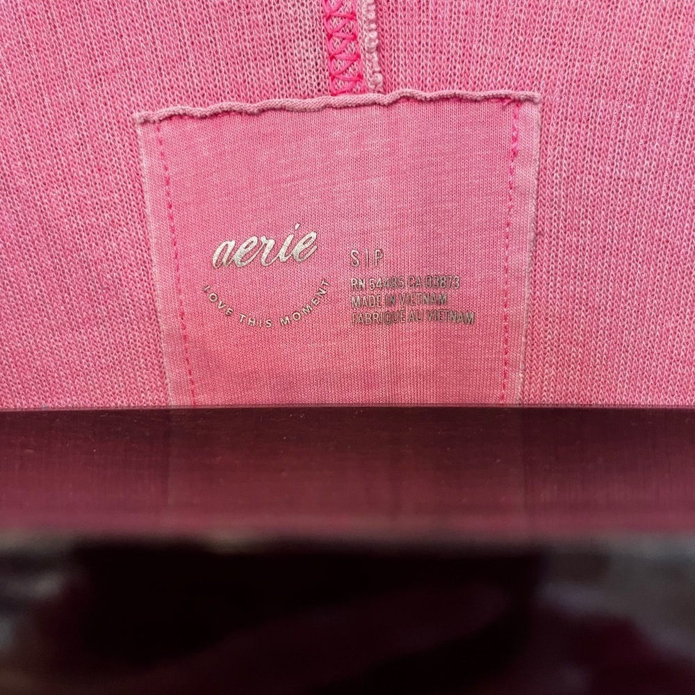 aerie Pink V-Neck Waffle Knit Sweater - Picture 3 of 7